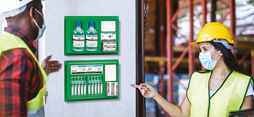 Steoplast Sterowash Eyewash Plate in workspace