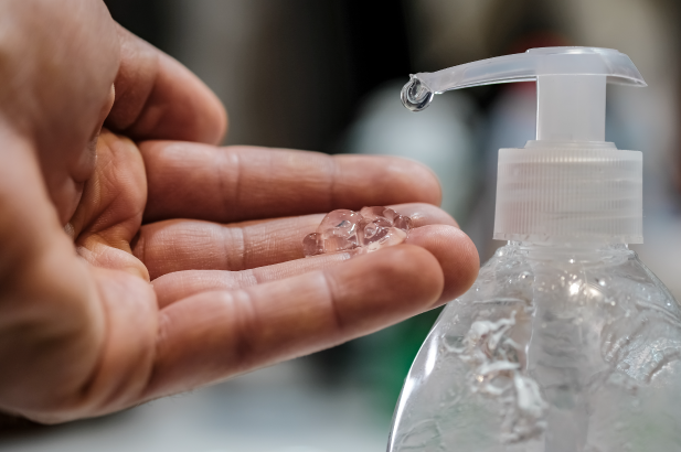 Hand sanitiser and hand sanitiser bottle