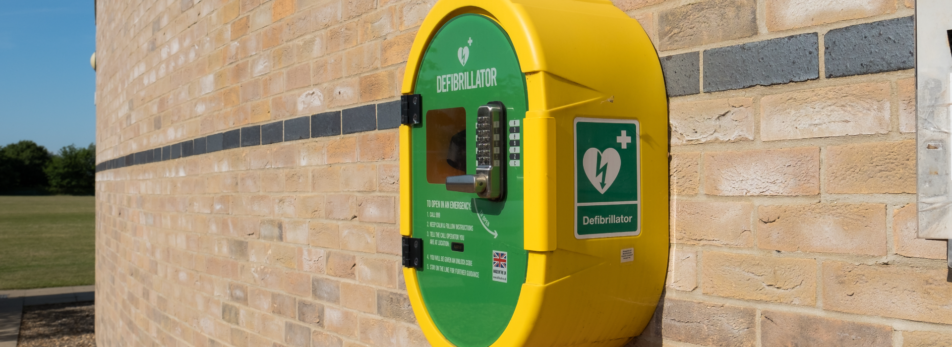 DefibSafe 2 External Cabinet in public space